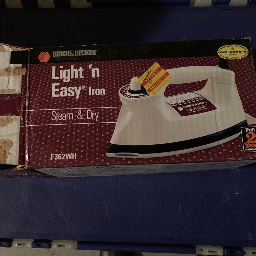 vintage black& decker steam and dry iron # F362
